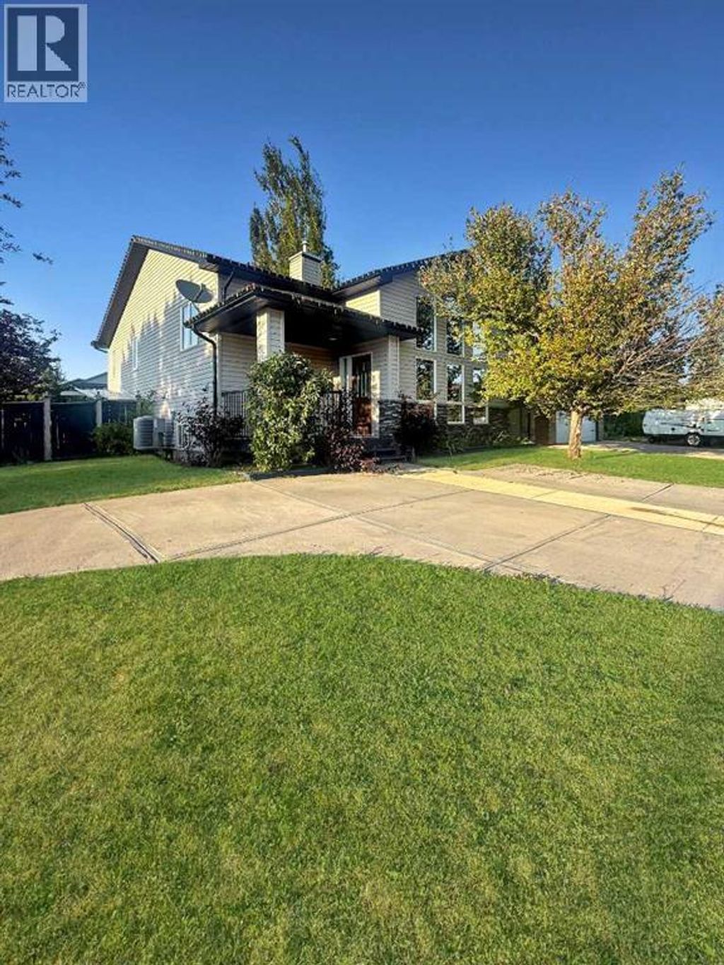 105 Riverwood Manor W, Lethbridge