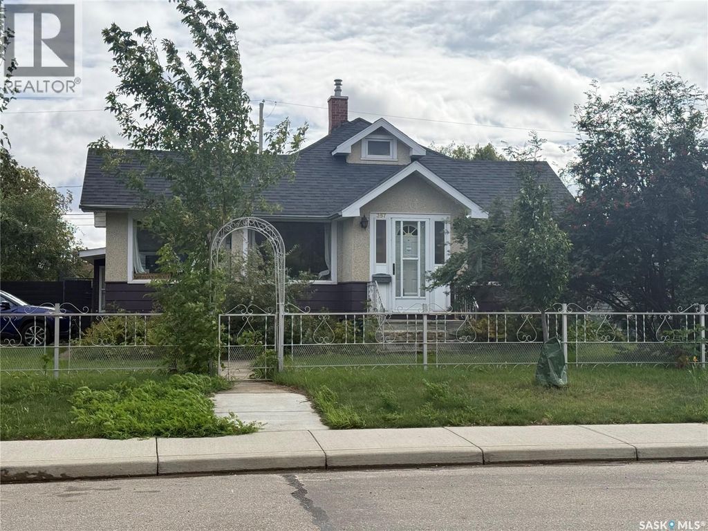 357 12th Street E, Prince Albert