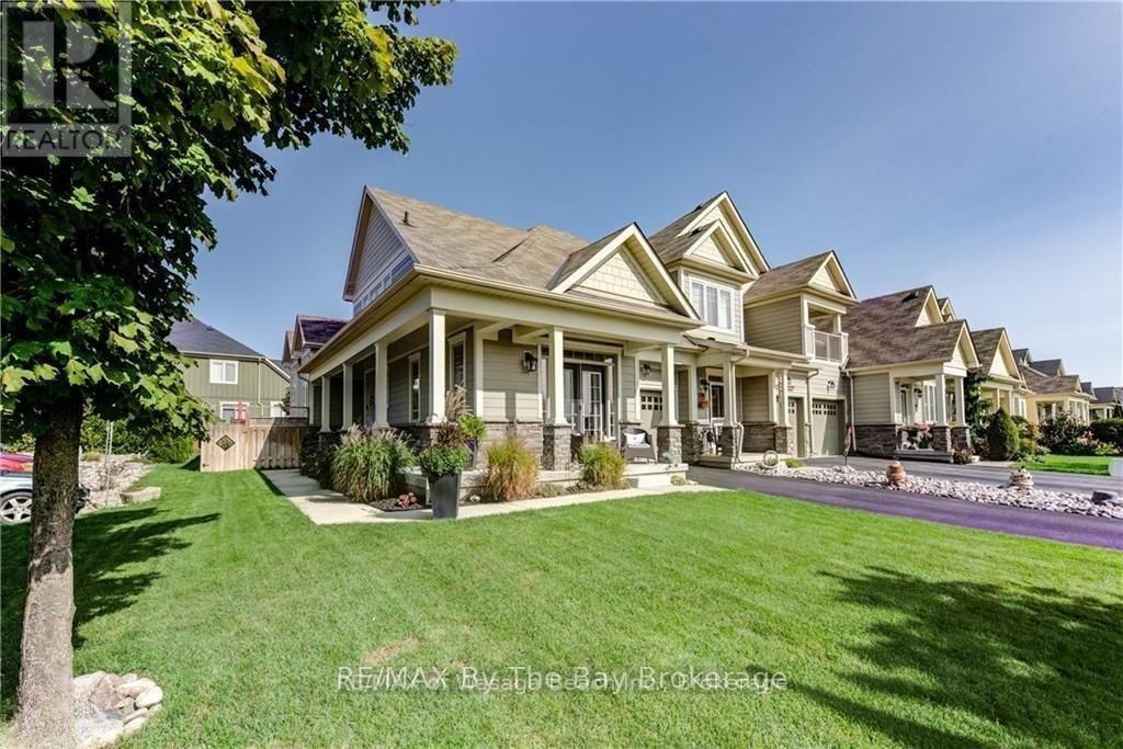 300 Stonebridge Boulevard, Wasaga Beach