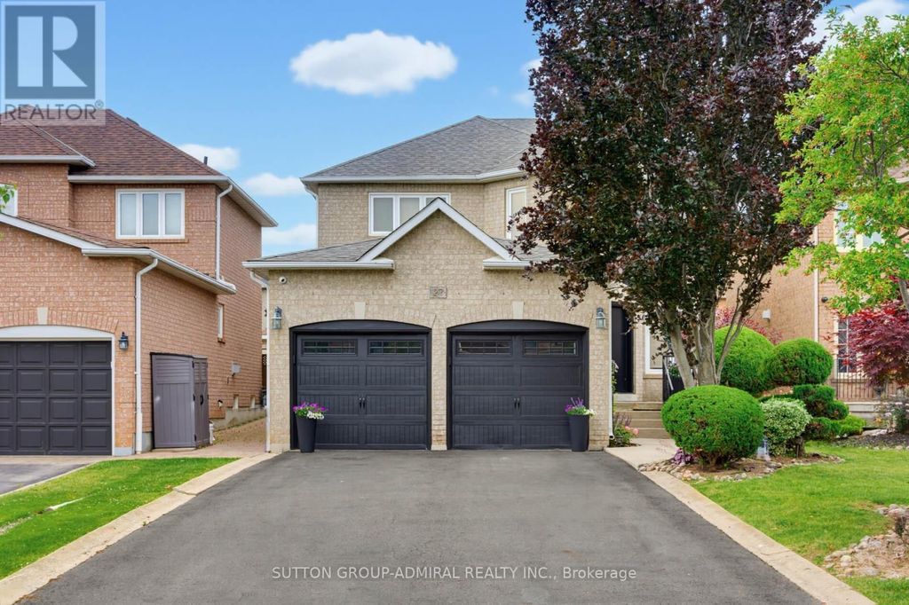 27 Pine Hollow Crescent, Vaughan (maple)