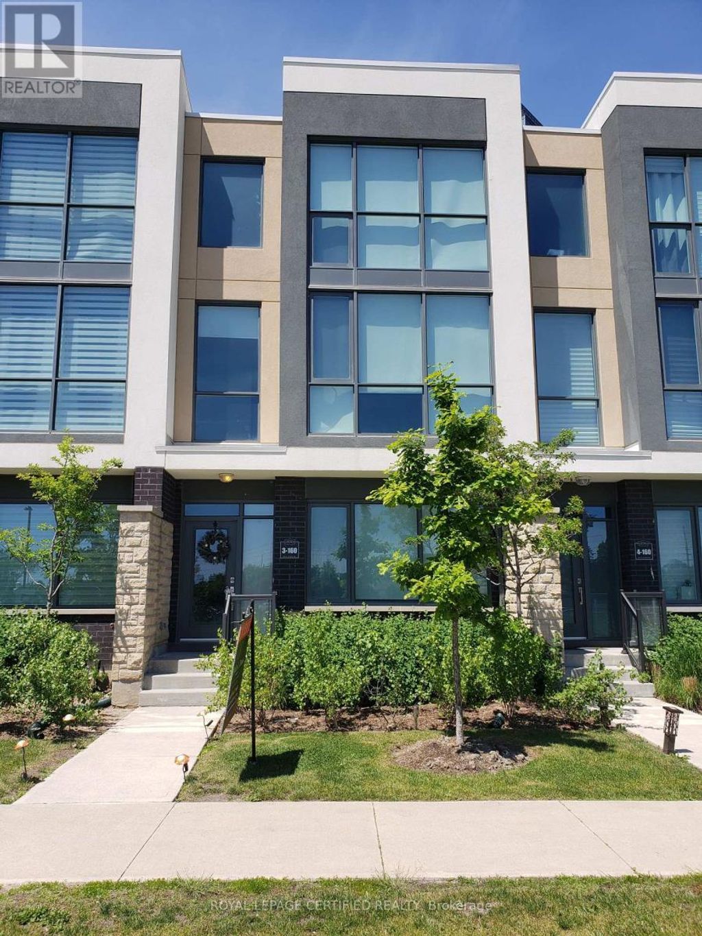 3 - 160 Little Creek Road, Mississauga (hurontario)