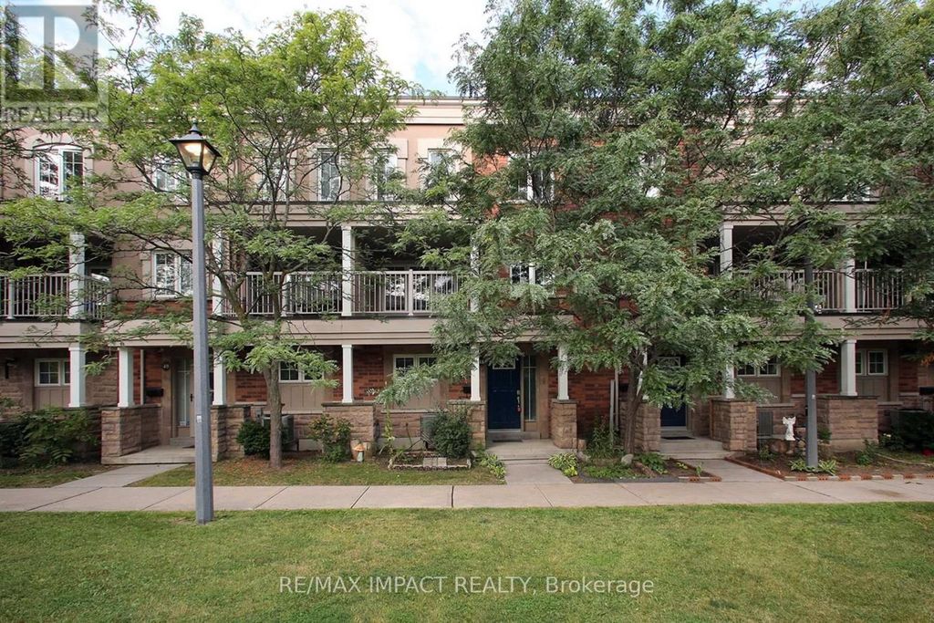 48 - 375 Cook Road, Toronto (york University Heights)
