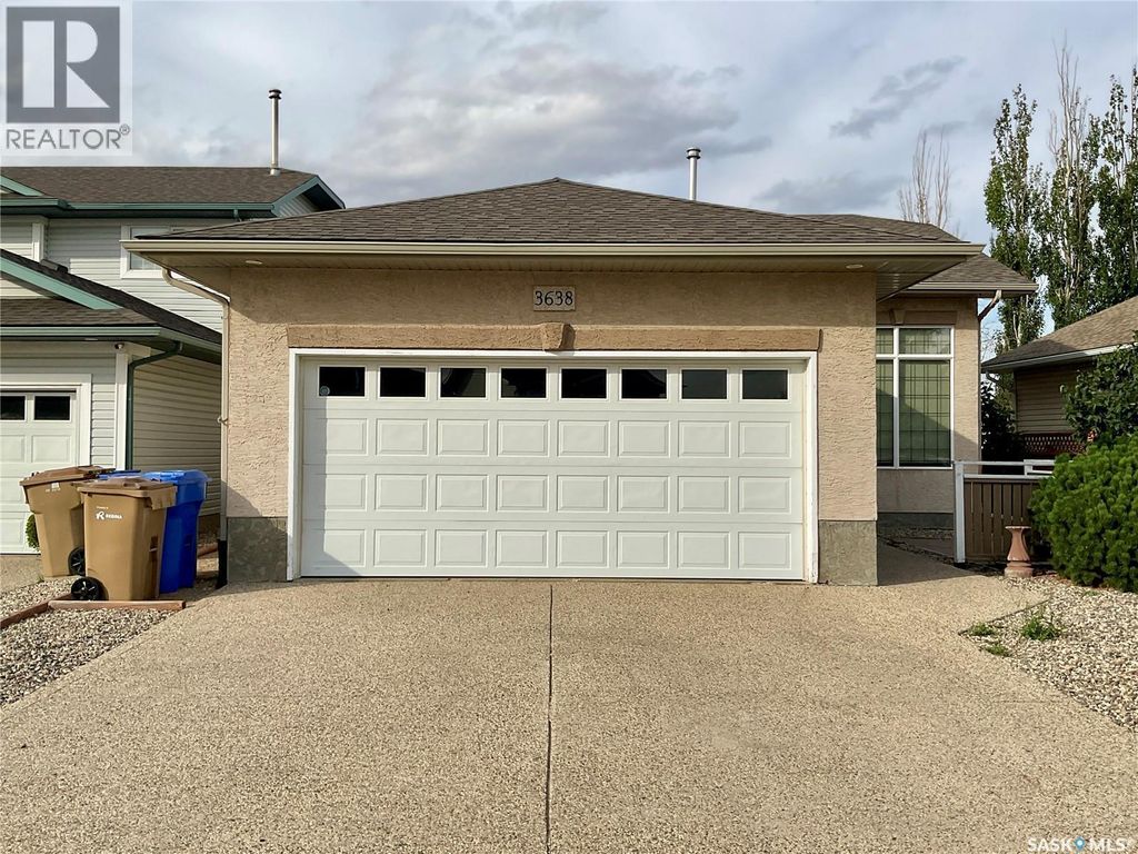 3638 Hammstrom Way E, Regina