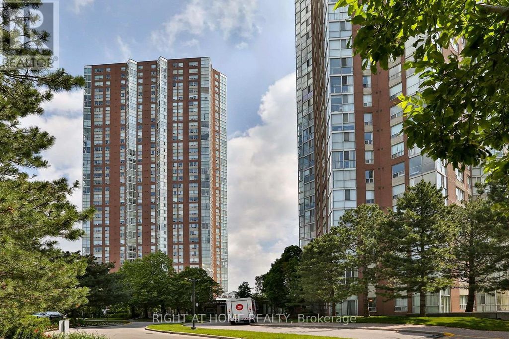 2212 - 7 Concorde Place, Toronto (banbury-Don Mills)