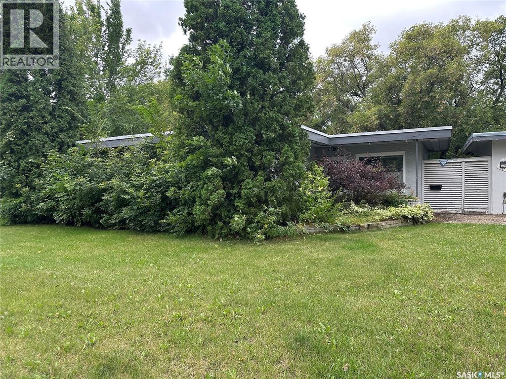 515 9th Street Ne, Weyburn