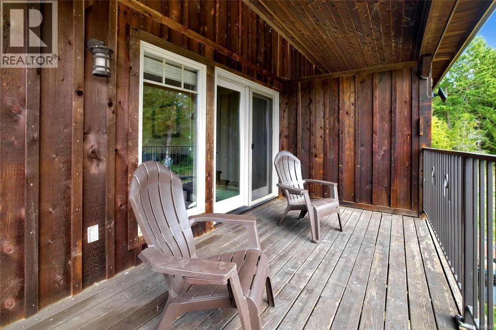 2 315 Robinson Rd, Salt Spring