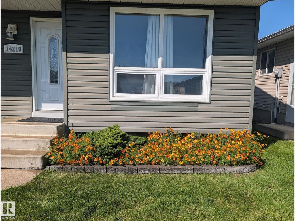 14210 22a St Nw, Edmonton