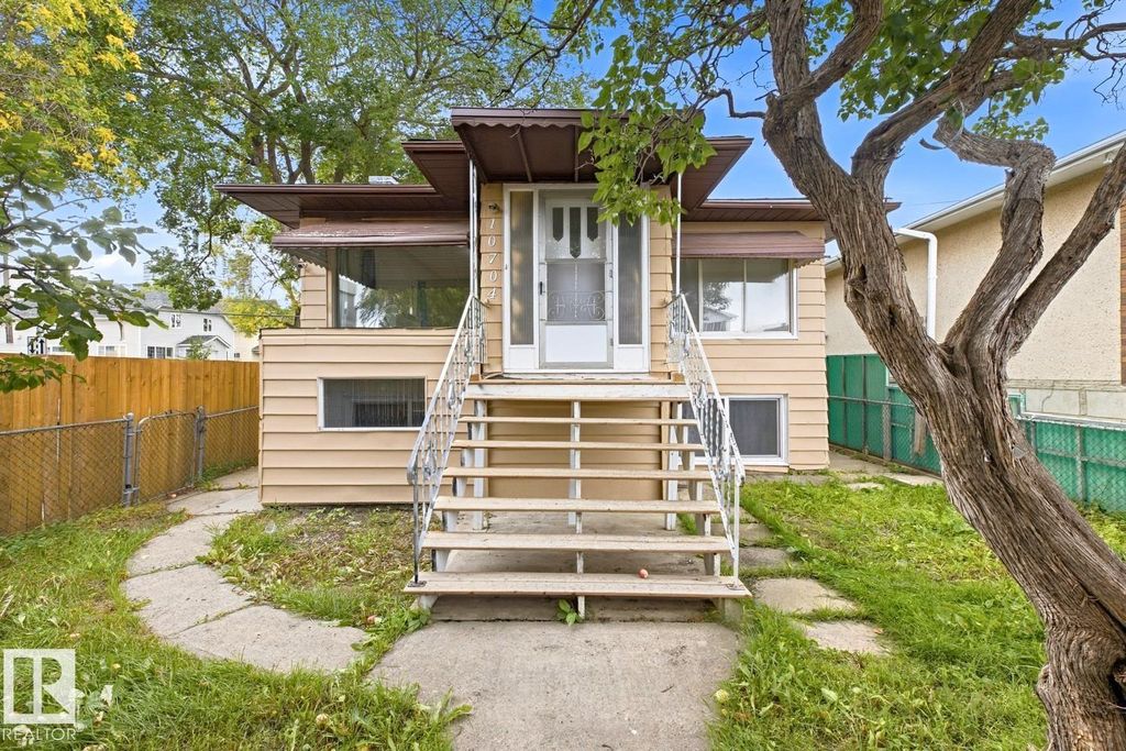 10704 96 St Nw, Edmonton