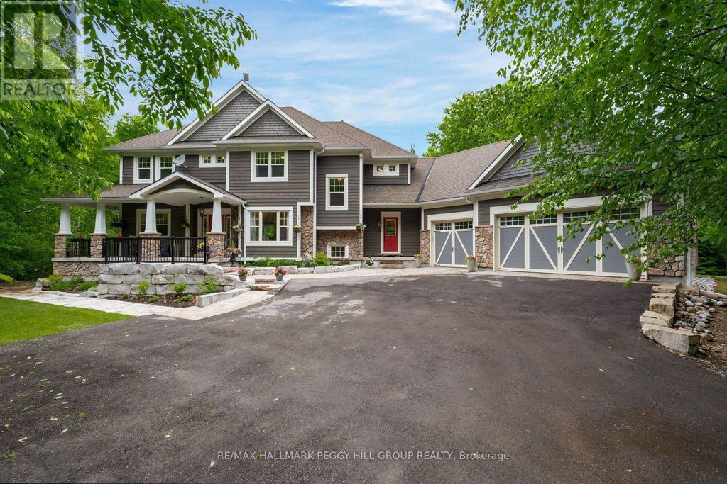 185 Skylark Road, Tiny