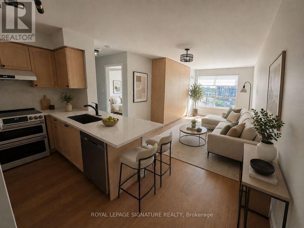 815 - 51 Baffin Court, Richmond Hill (langstaff)