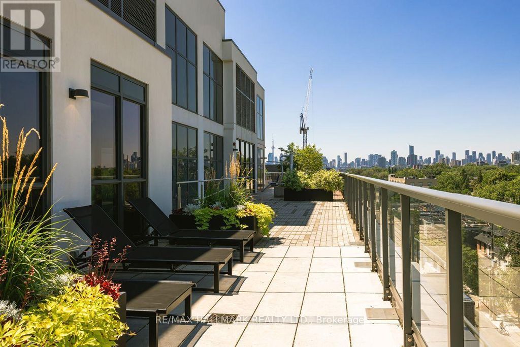 403 - 1331 Queen Street E, Toronto (south Riverdale)