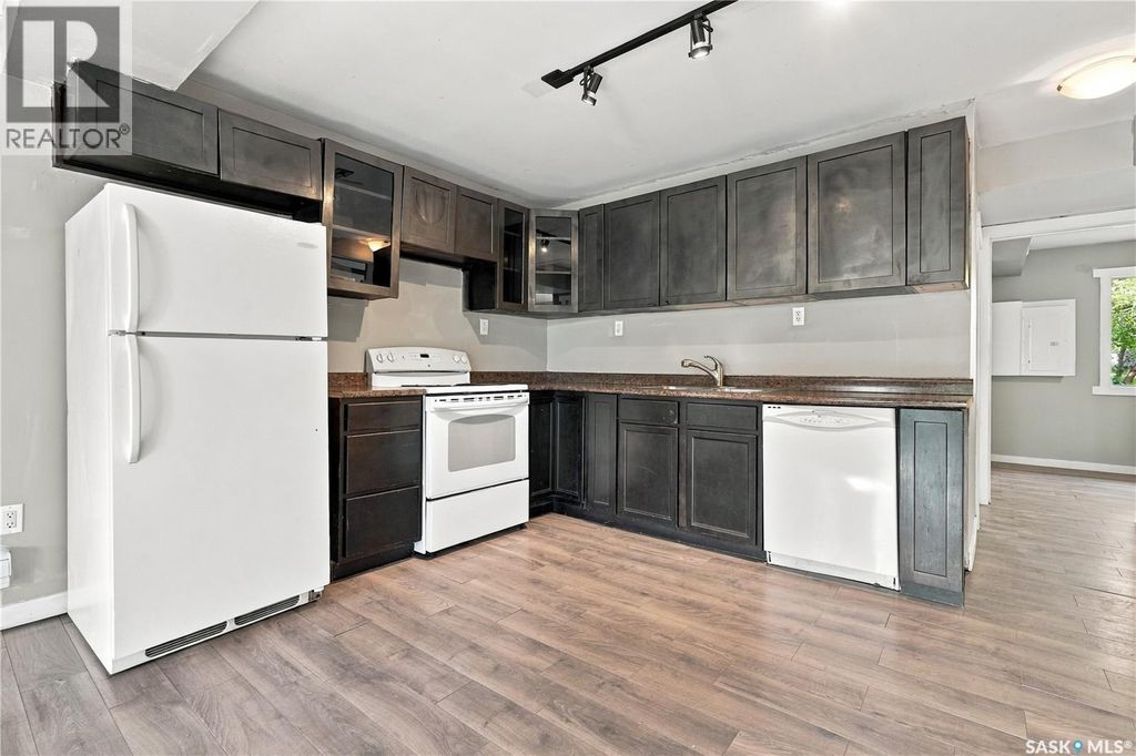 916 Athol Street, Regina