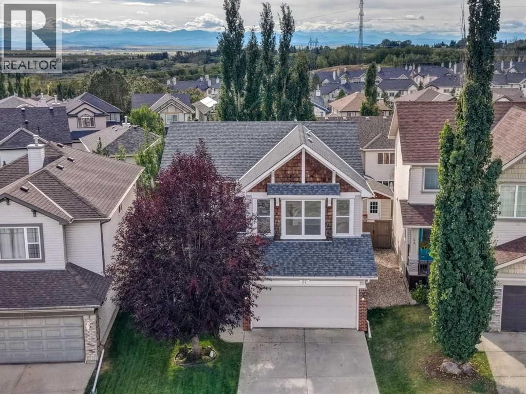 27 Rockyspring Gate Nw, Calgary
