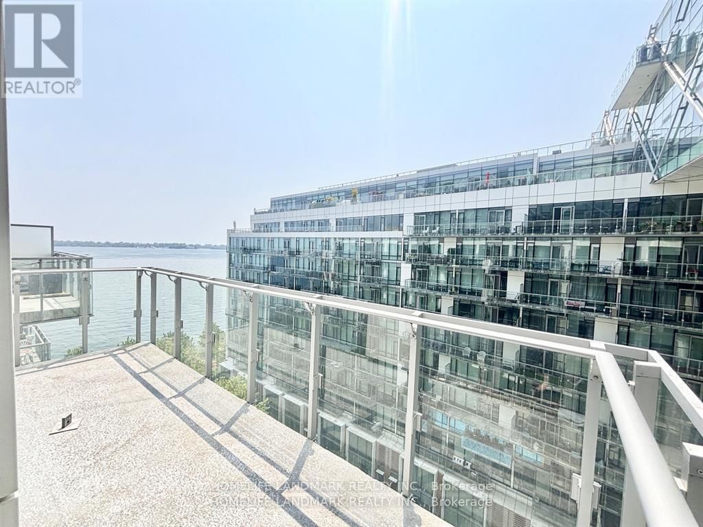 1029 - 39 Queens Quay E, Toronto (waterfront Communities)