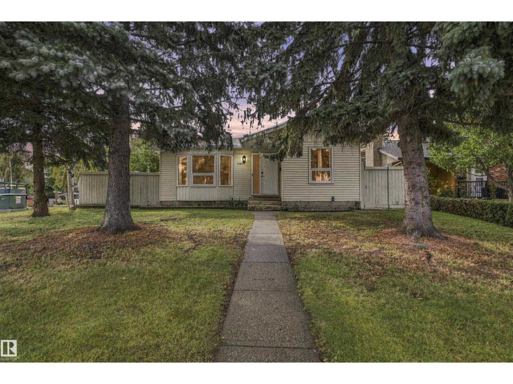 3803 12 Av Nw, Edmonton