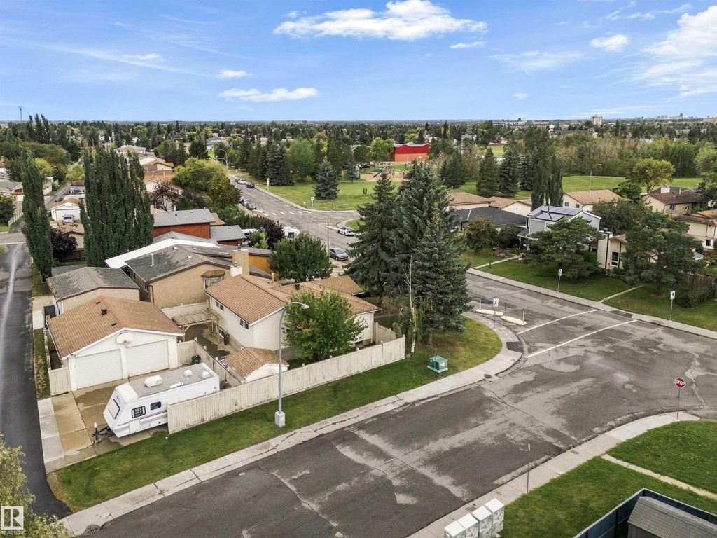 3803 12 Av Nw, Edmonton