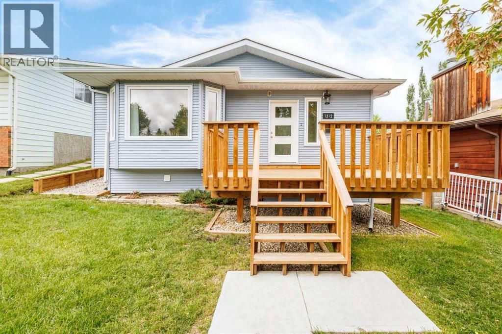 1312 48 Avenue Nw, Calgary