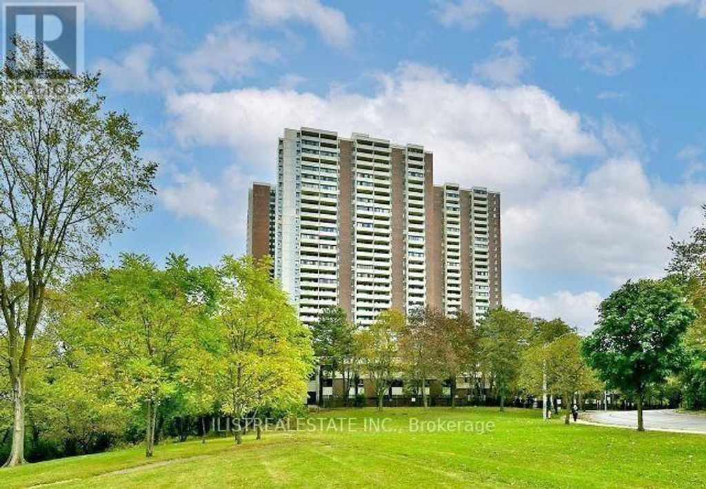 407 - 5 Massey Square, Toronto (crescent Town)