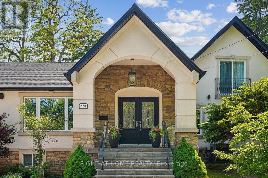 2090 Stonehouse Crescent, Mississauga (sheridan)