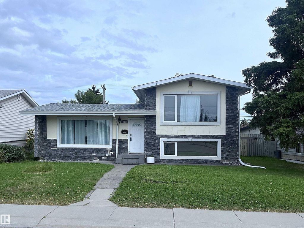 8817 163 St Nw, Edmonton