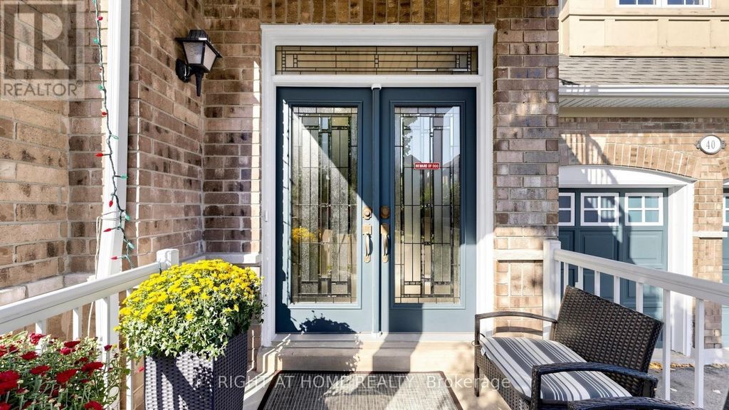 40 Chateau Drive, Vaughan (vellore Village)