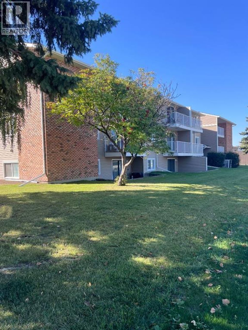 208, 49 Bennett Street, Red Deer