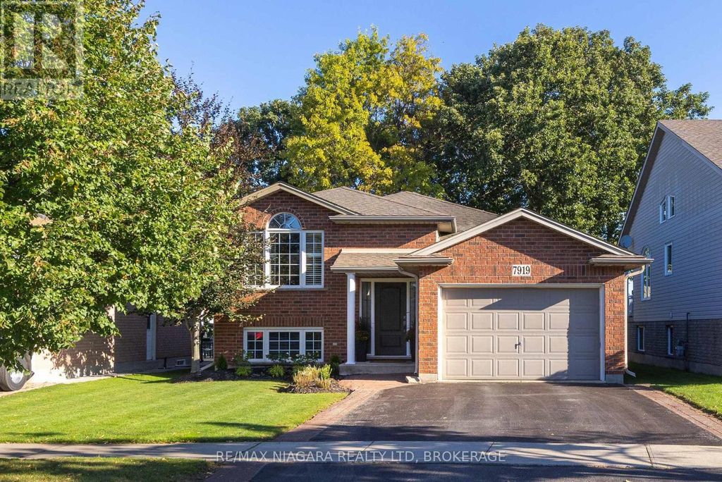 7919 Fleming Drive, Niagara Falls (ascot)