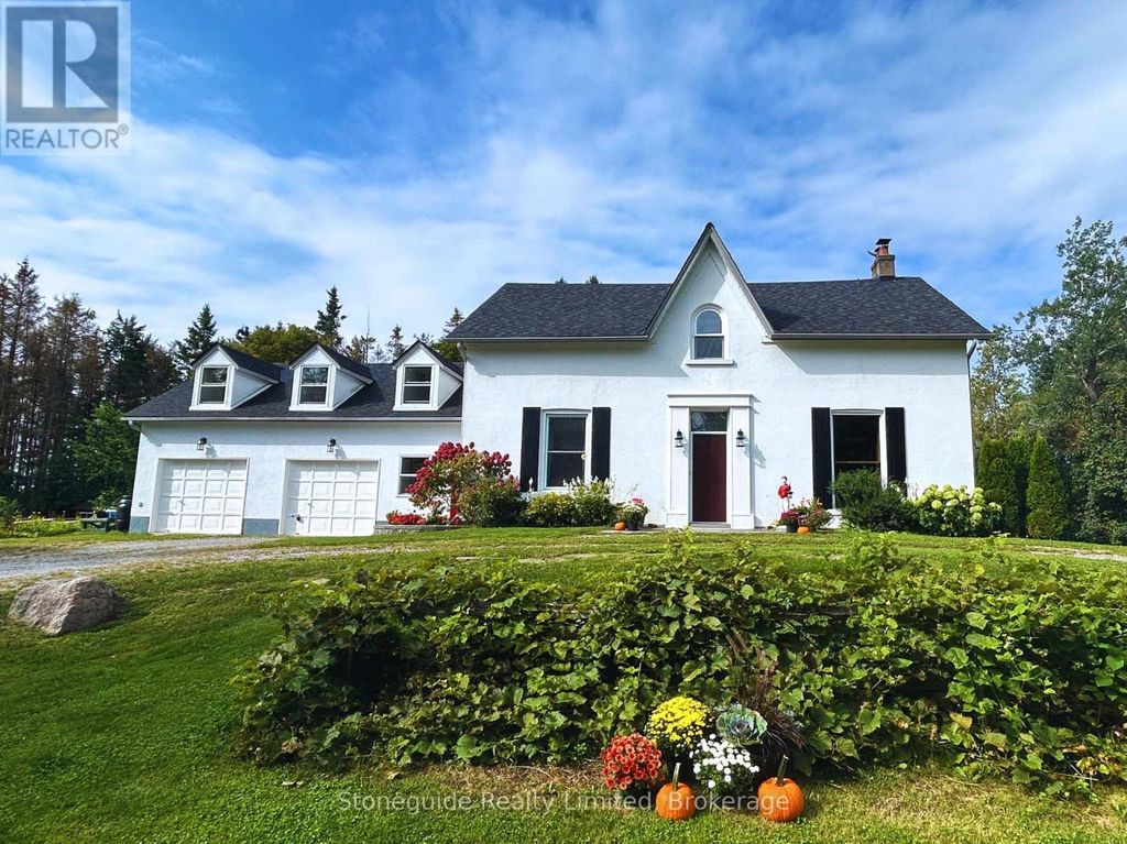 2756 County Road 38, Douro-Dummer