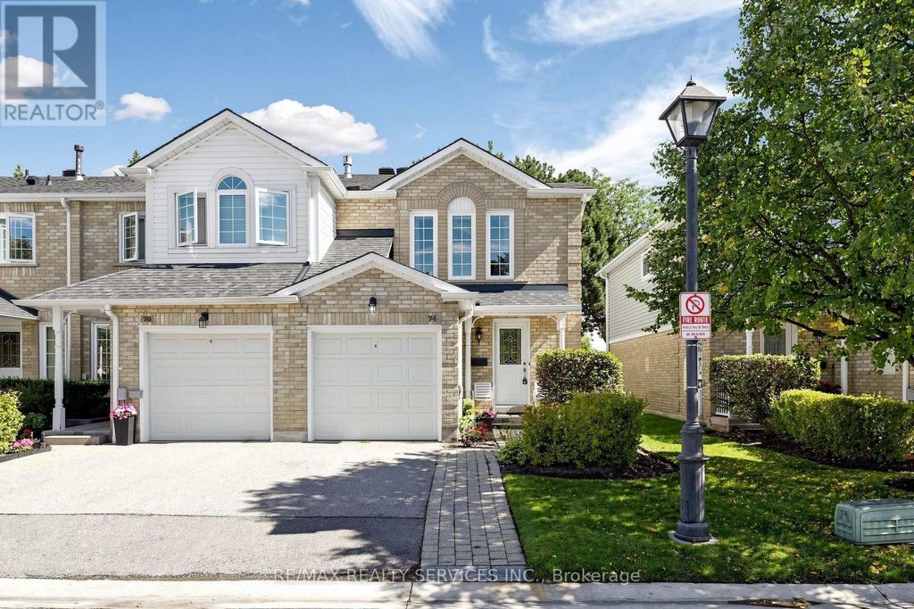 74 Heathcliffe Square, Brampton (central Park)