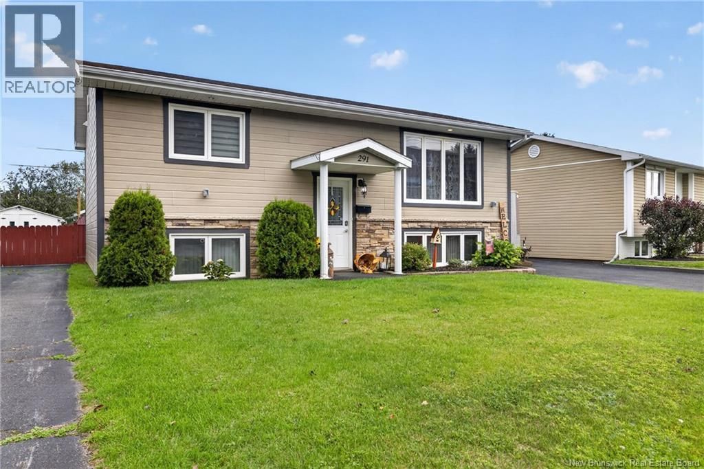 291 Dover Street, Campbellton