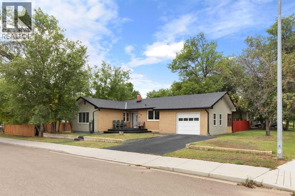 410 4 Avenue Sw, Medicine Hat