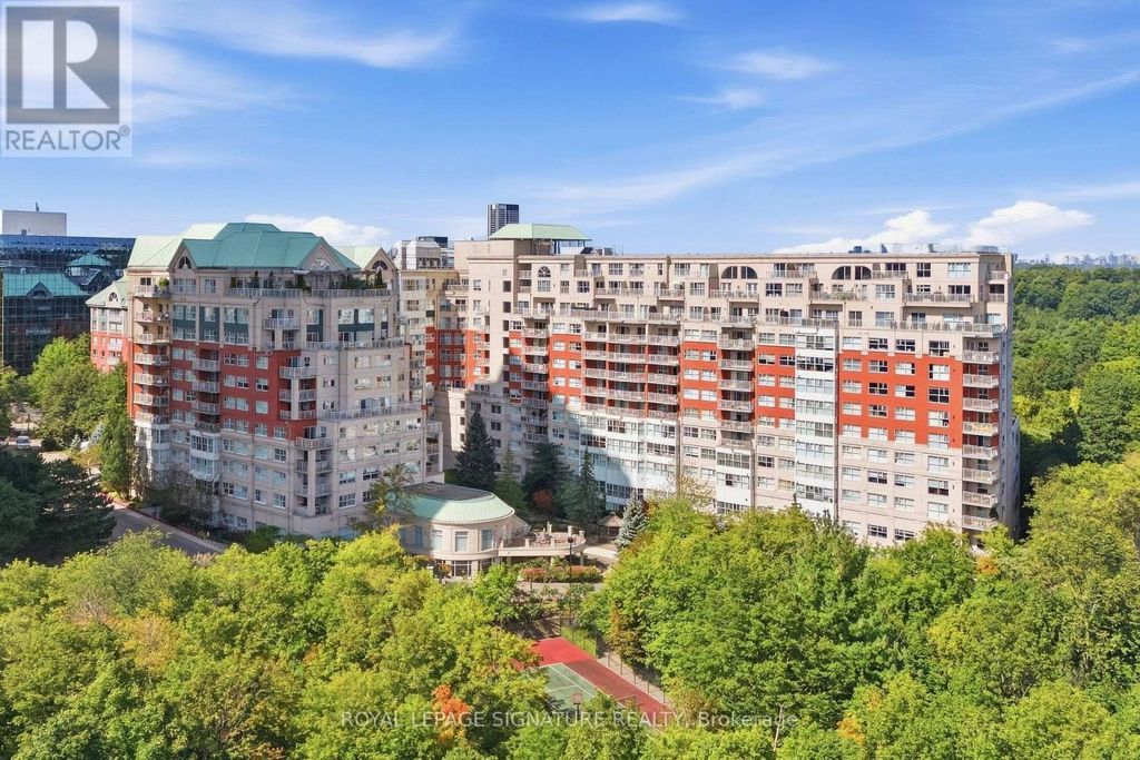 310 - 18 Concorde Place, Toronto (banbury-Don Mills)