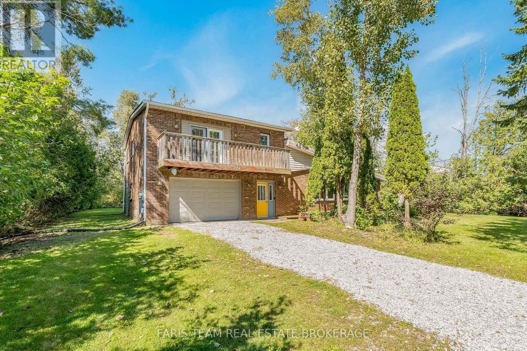 224 Lakeshore Road W, Oro-Medonte