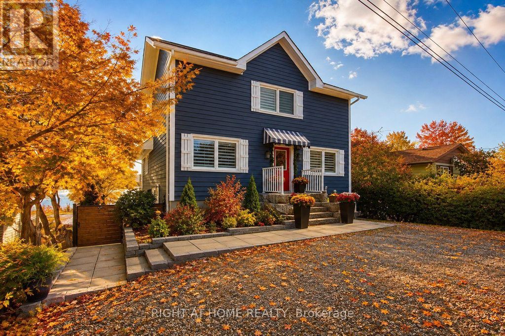 26 Beach Road, Kawartha Lakes (mariposa)