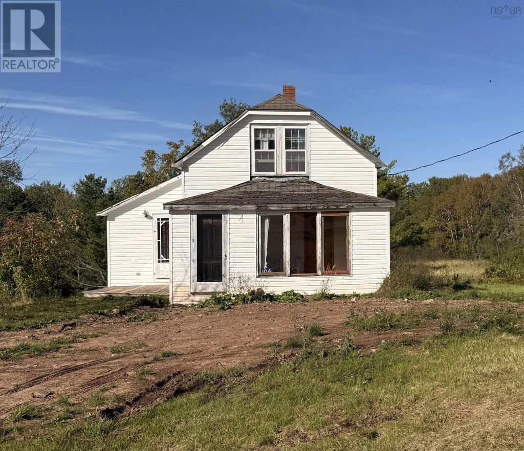104 North Street, Springhill
