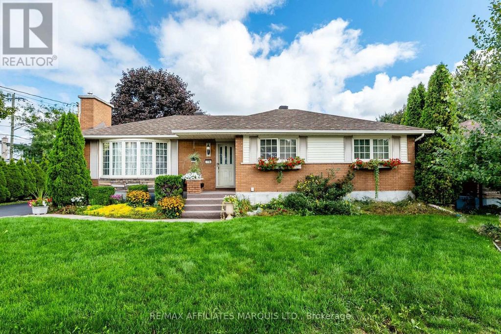 778 Guy Street, Cornwall