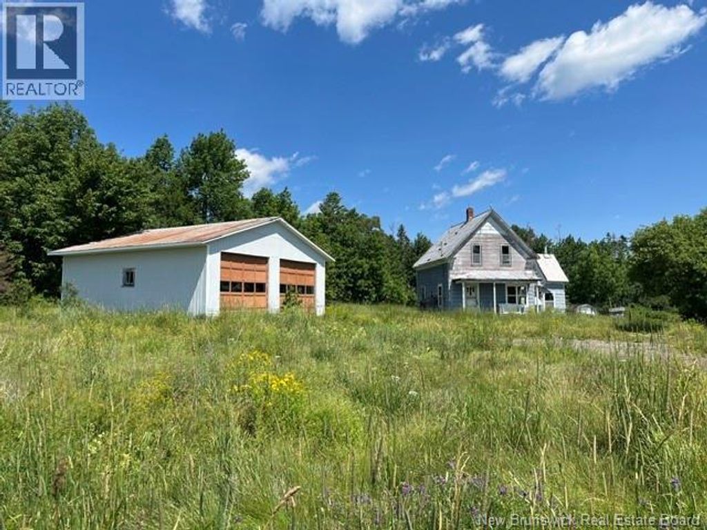 622 Route 635, Lake George