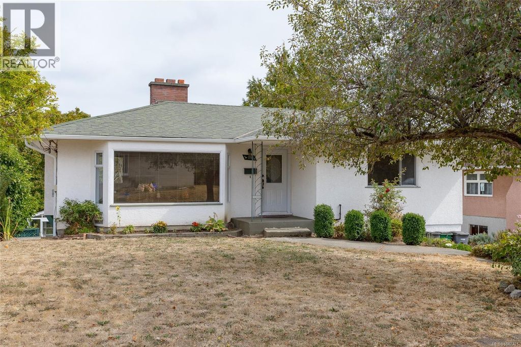 4141 Hawkes Ave, Saanich