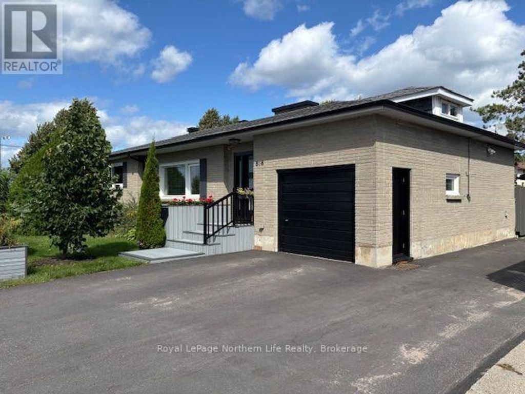 808 Queen Street, North Bay (ferris)