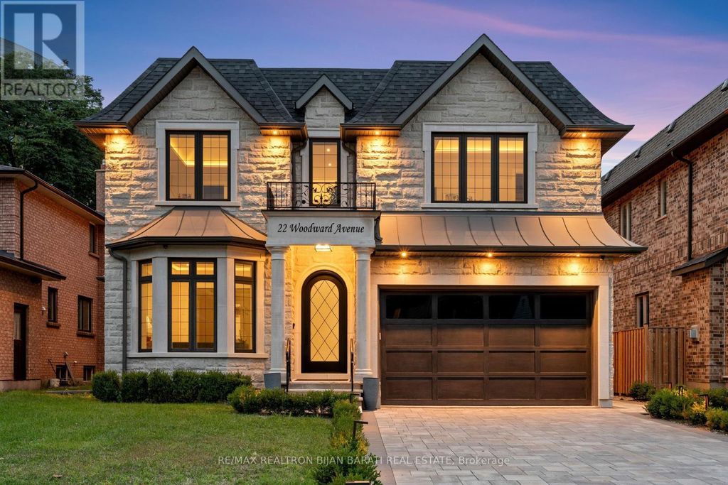 22 Woodward Avenue, Markham (grandview)