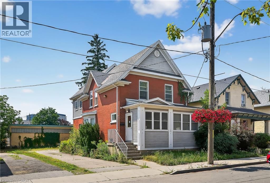 43 Dupont Street E, Waterloo