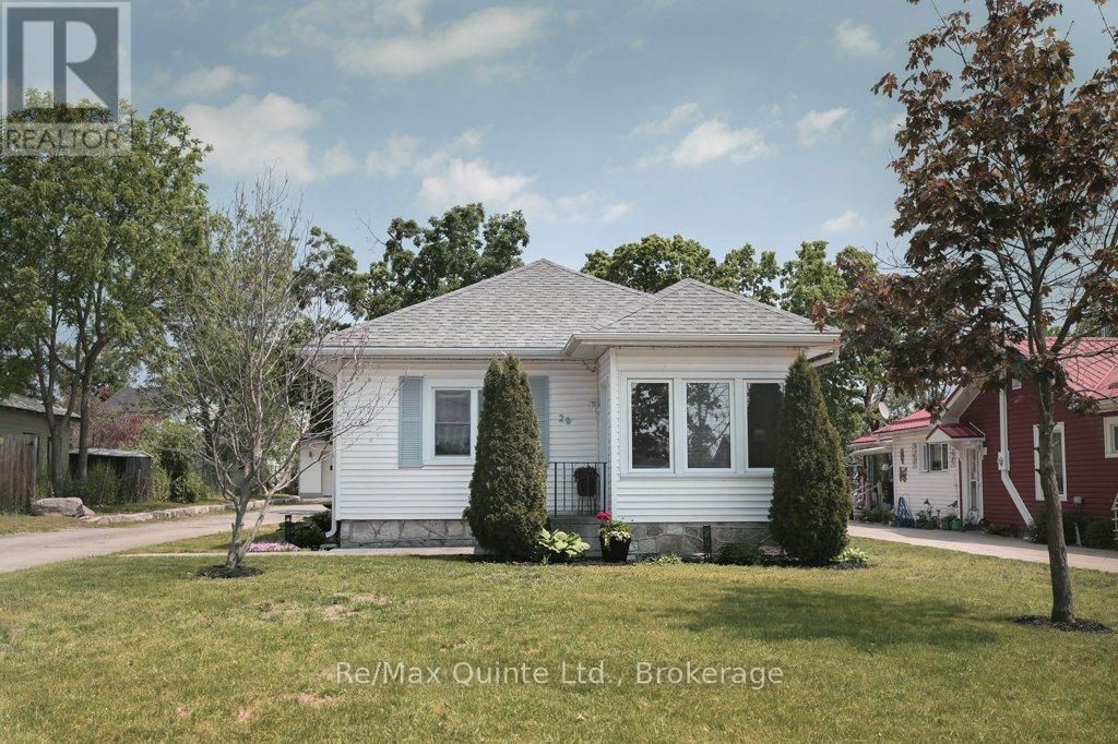 29 Joseph Street, Kawartha Lakes (bobcaygeon)