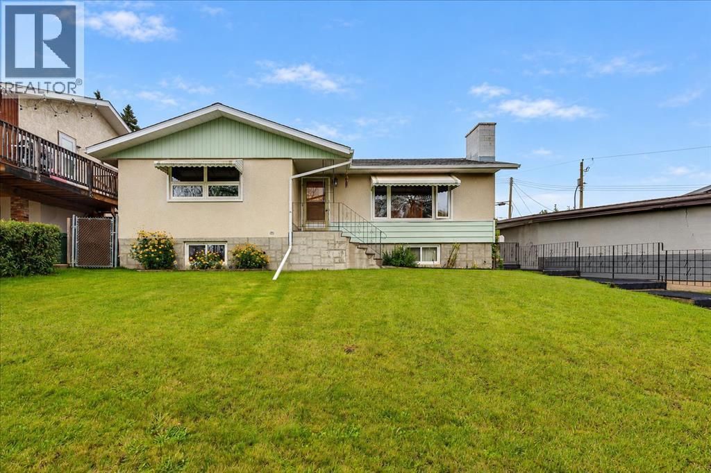 5005 42a Street Close, Ponoka