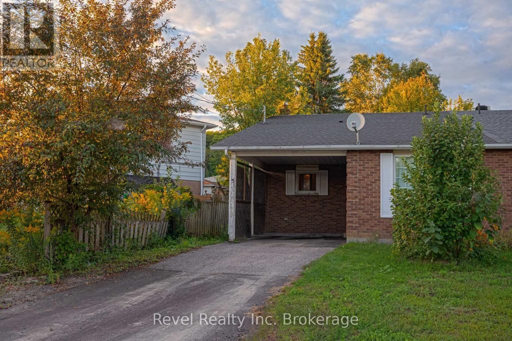 5 Southview Crescent, North Bay (college Heights)