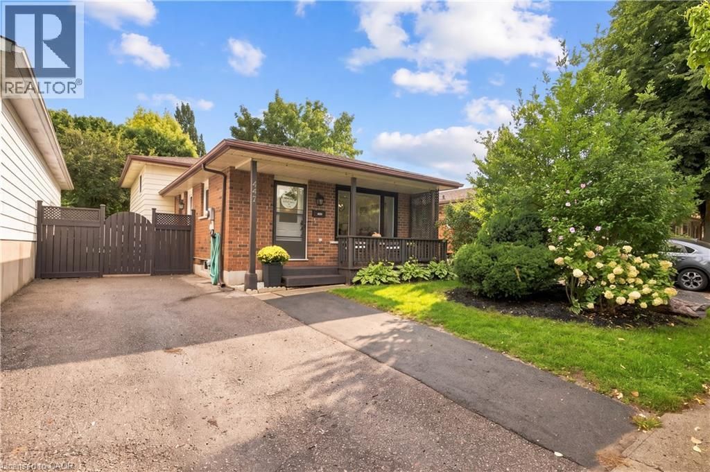 447 Drummerhill Crescent, Waterloo