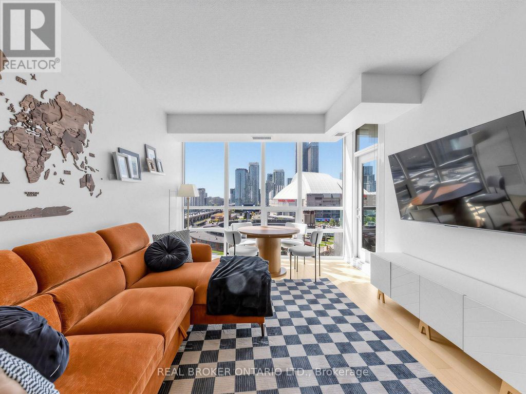 1717 - 25 Lower Simcoe Street, Toronto (waterfront Communities)