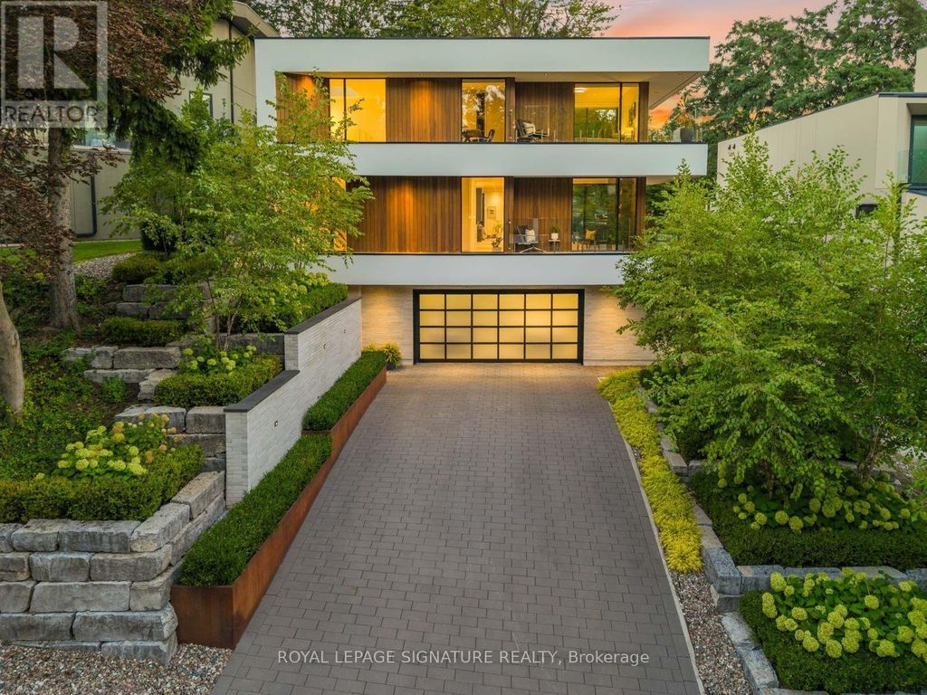 8 Fallingbrook Wood, Toronto (the Beaches)