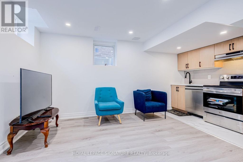Bsmt - 14 Portsmouth Drive, Toronto (centennial Scarborough)