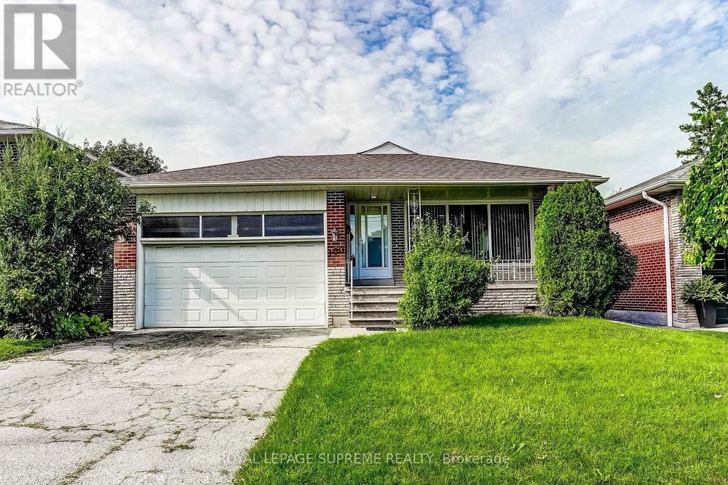 100 Summitcrest Drive, Toronto (willowridge-Martingrove-Richview)