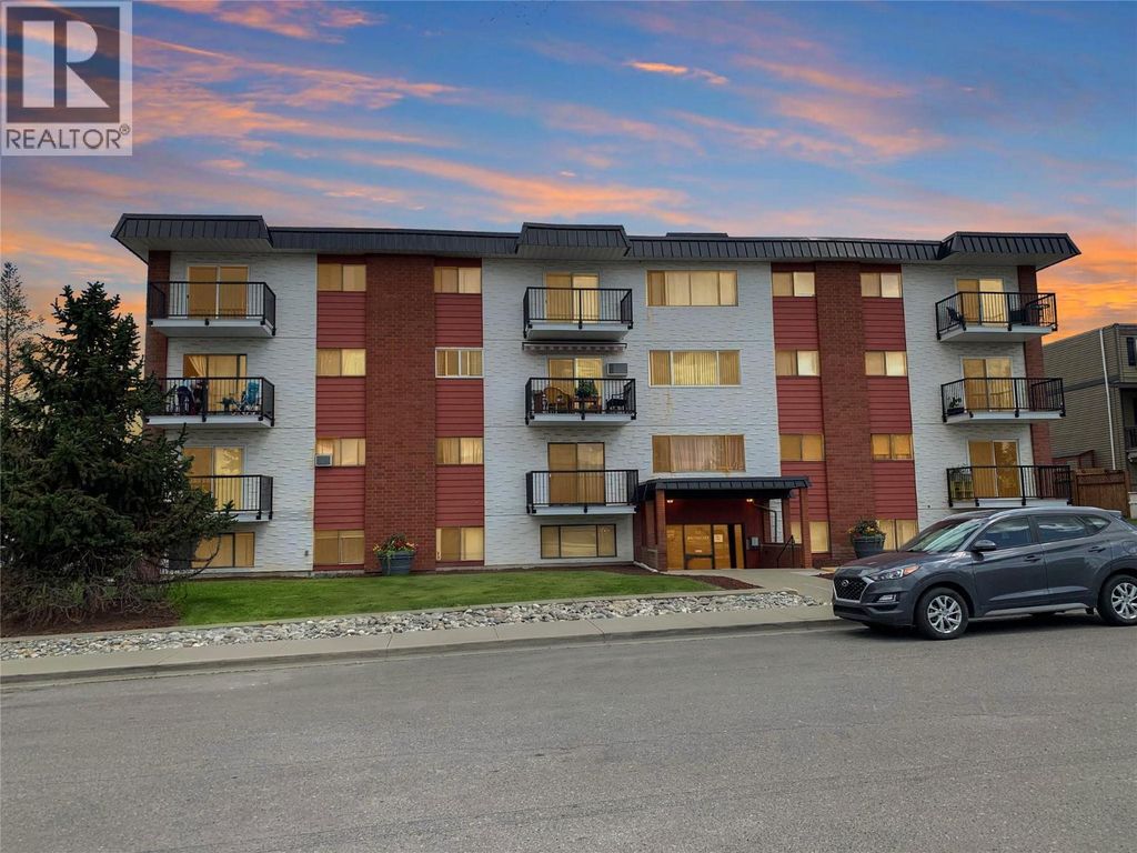 112 17th S Avenue Unit# 404, Cranbrook